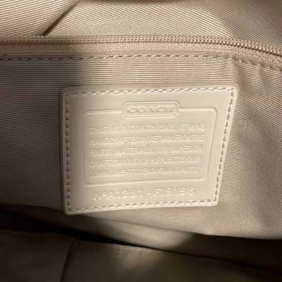 Coach shoulder Purse - Picture 5 of 6